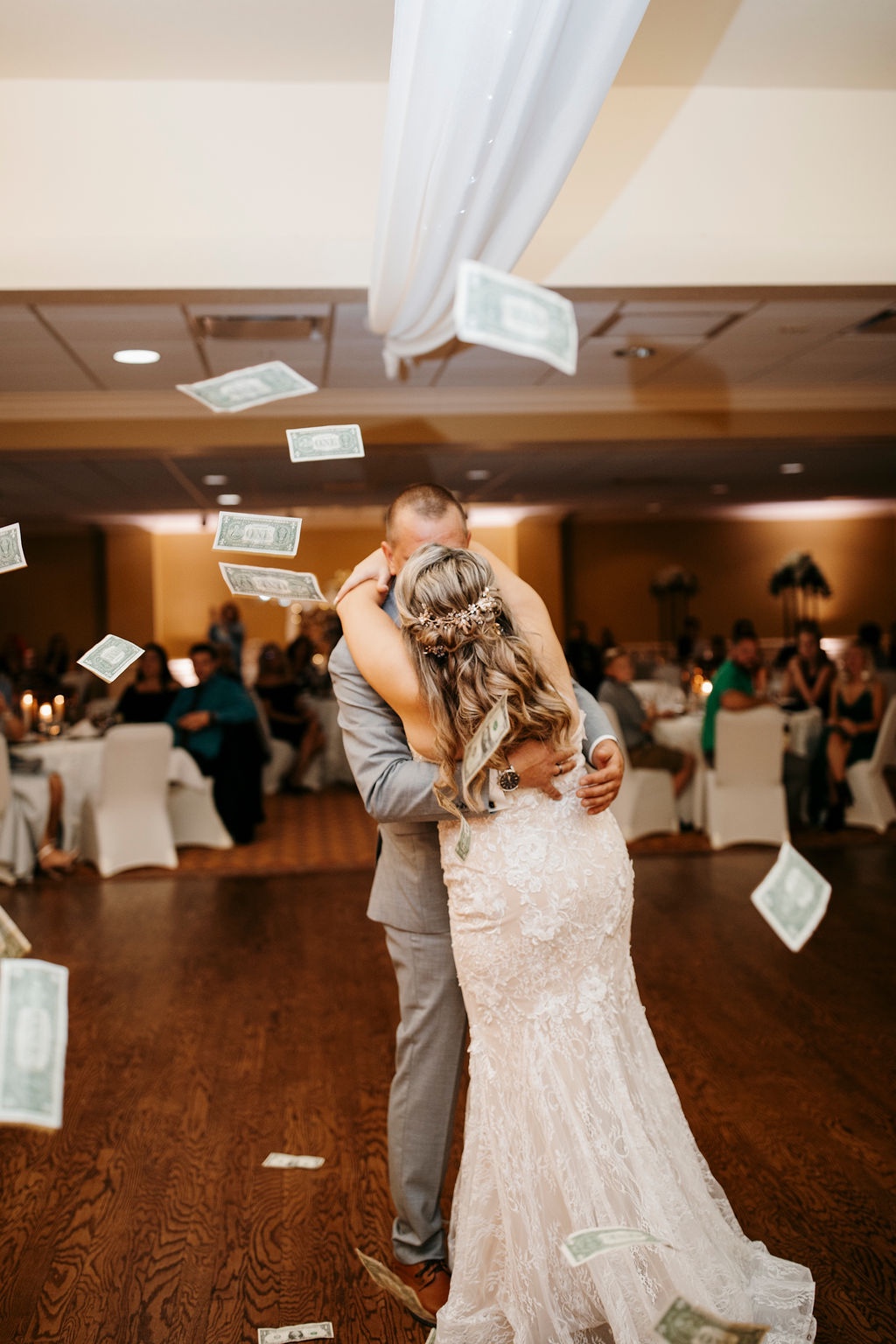 1st dance; Kings Gate Golf Weddings; Precious Moments Events