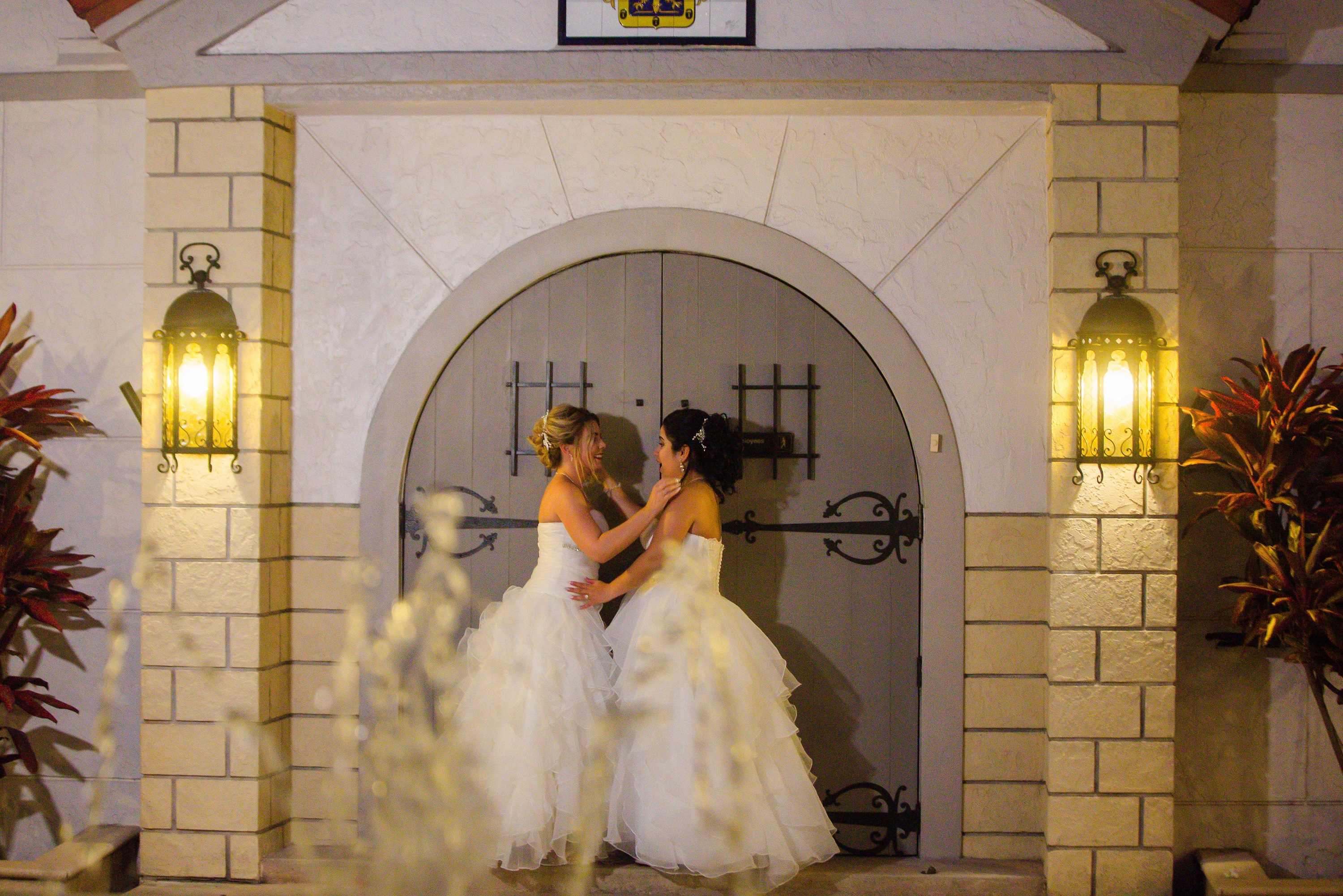 Bride; The Bishop Museum of Science and Nature Wedding; Precious Moments Events