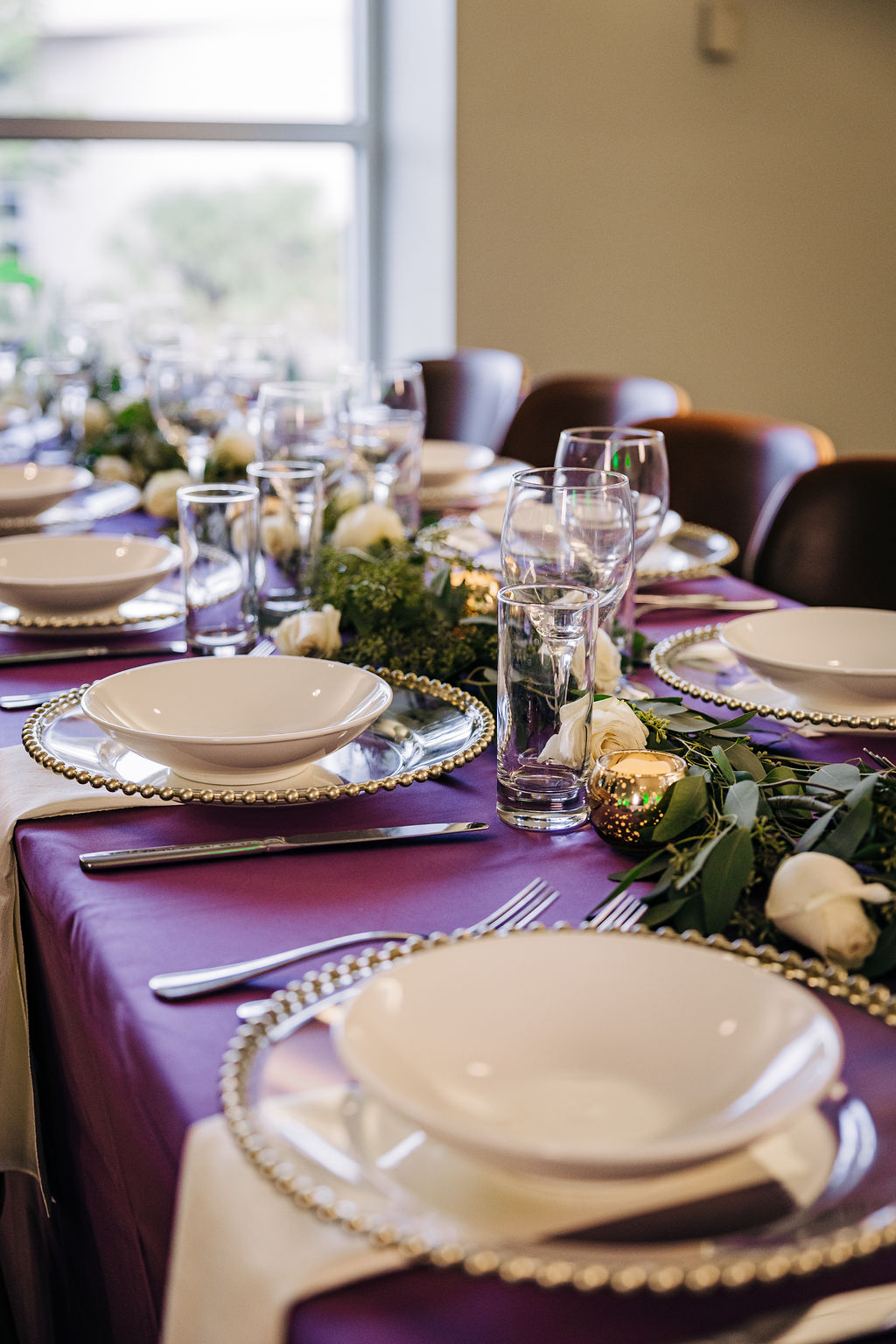 purple place settings for Ringling Grillroom wedding