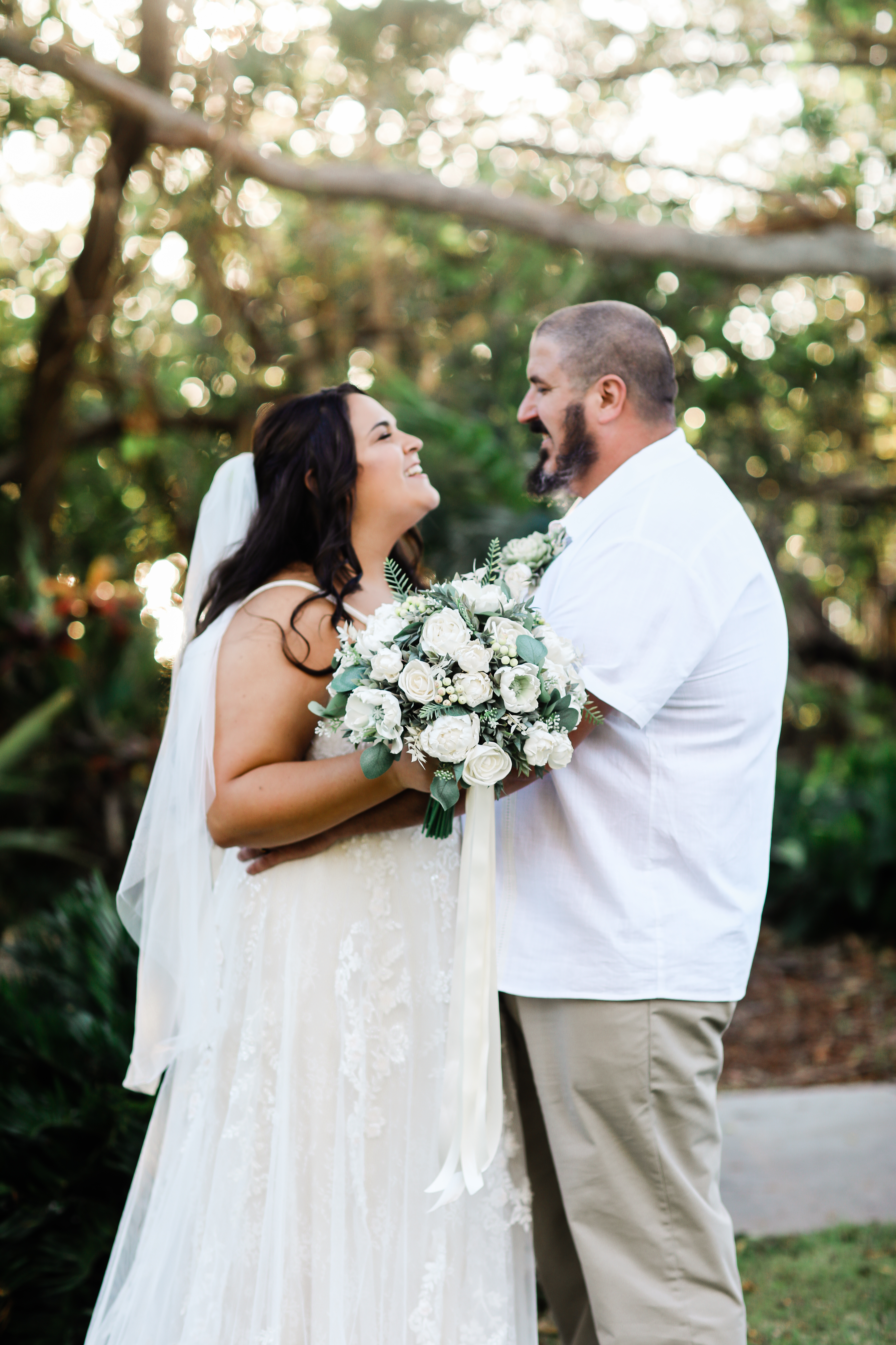 Wediding Couple Mote Marine Laboratory & Aquarium Wedding; Precious Moments Events Wedding