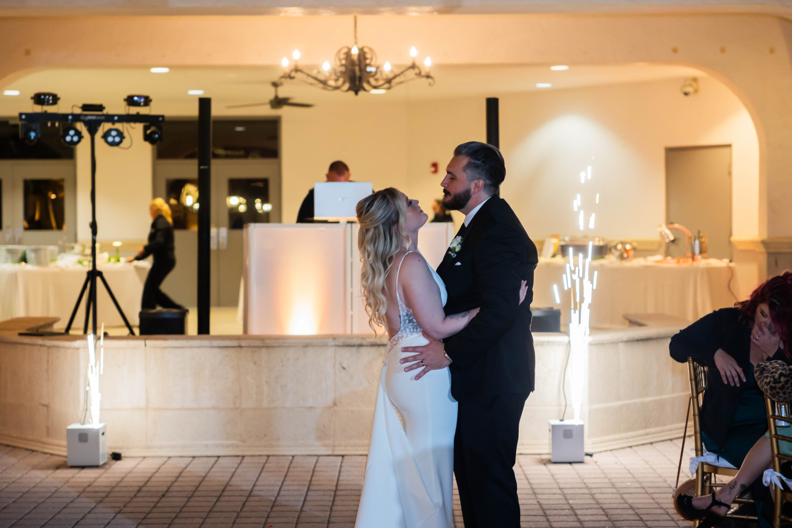 bride and groom first dance at Bishop Museum of Science