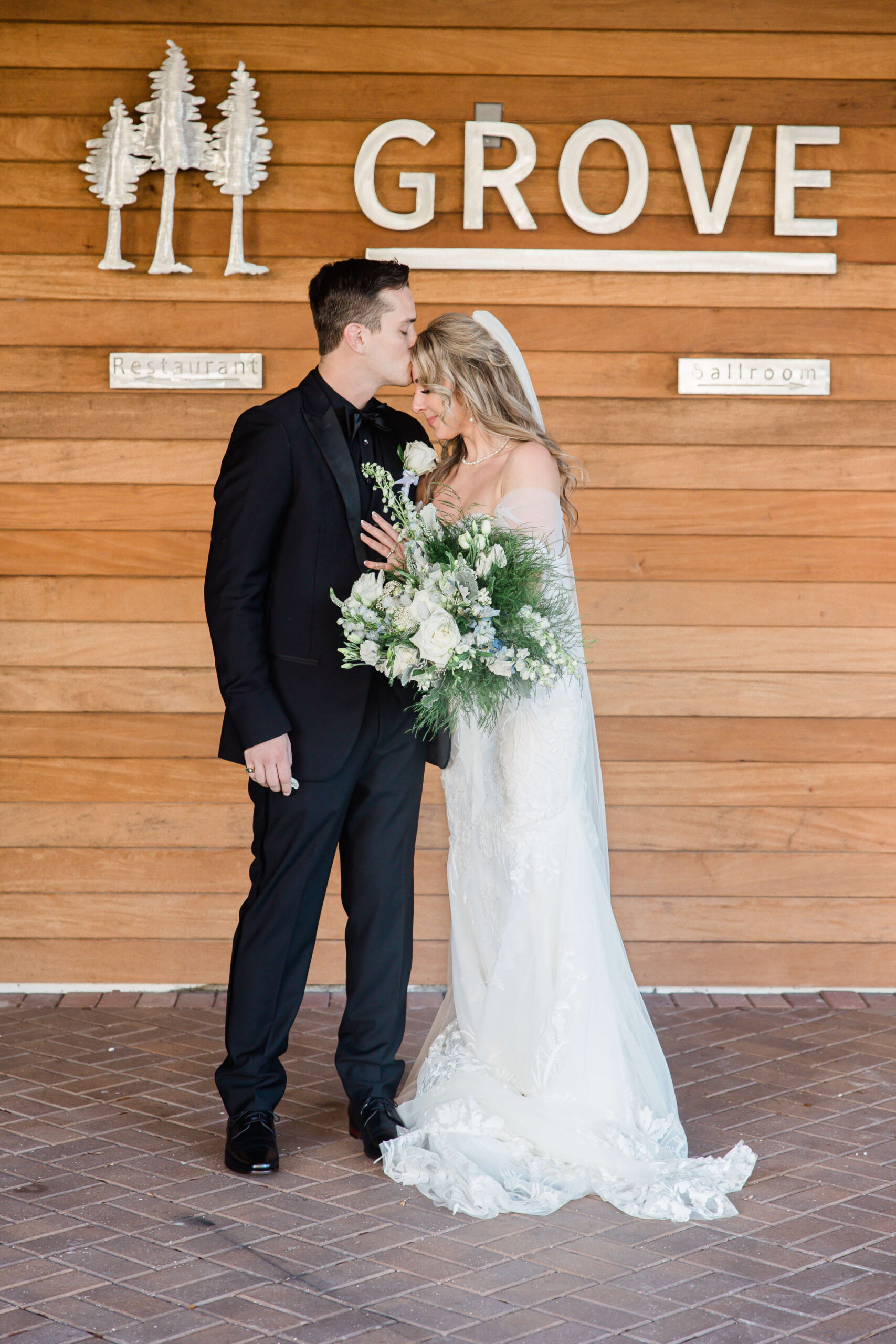 bride and groom portraits at The Grove in Sarasota