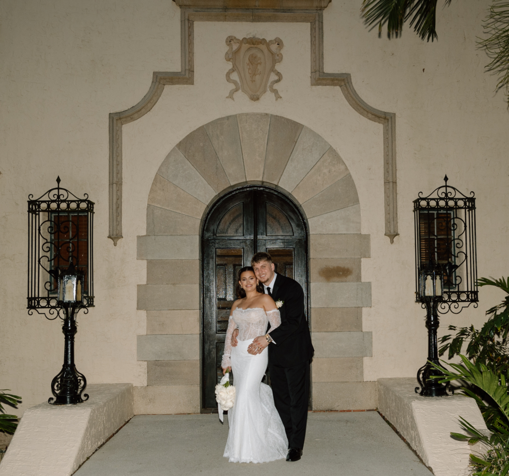 couple portraits at Powel Crosley Estate