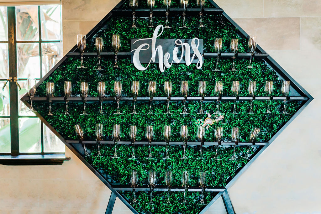 greenery champagne wall