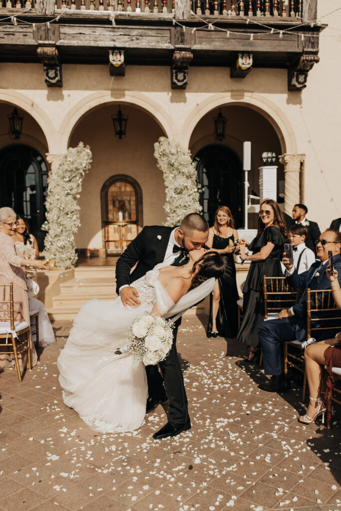 outdoor wedding ceremony at Powel Crosley Estate