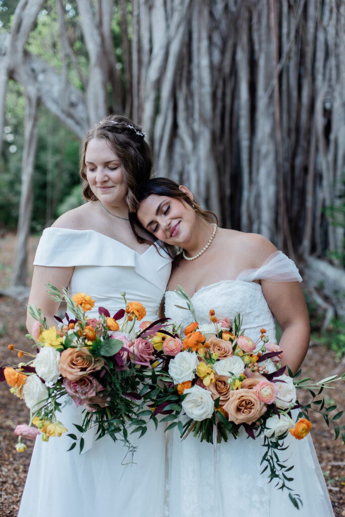 couple portraits under Stranglers Fig tree