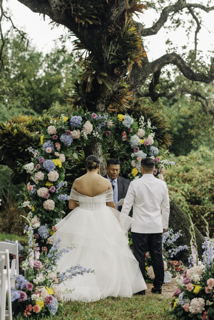 outdoor wedding ceremony at Marie Selby Botanical Gardens by Precious Moments Events